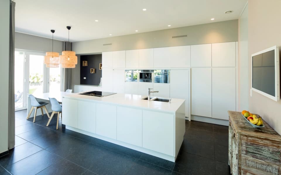 Bright white kitchen refresh, The Beaches